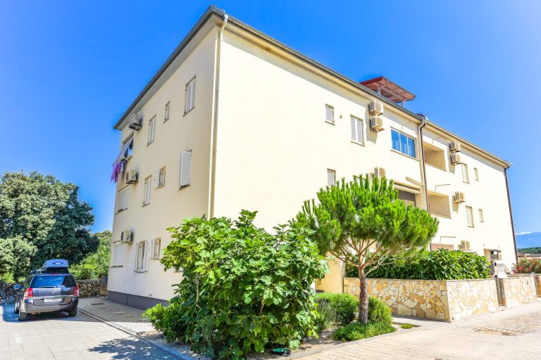 APARTMENT ANICA
