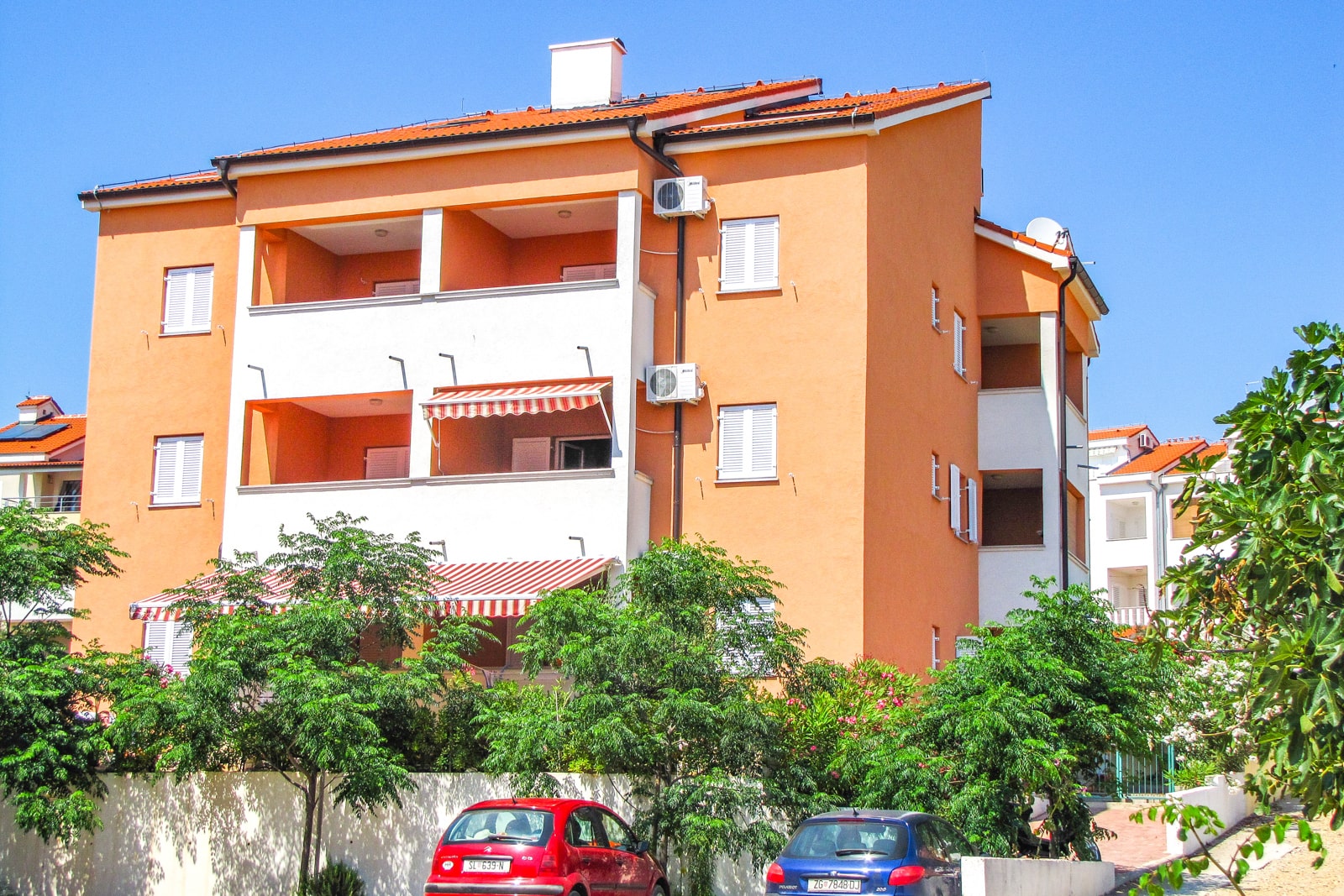 APARTMAN DAMIR