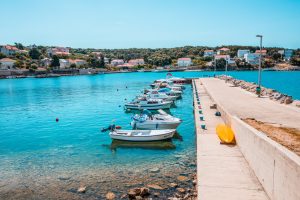 Pag Island - Places - Jakišnica