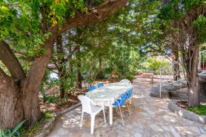 Five bedroom apartment - garden