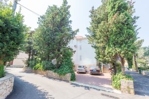 Apartments & Villas – Apartments Perica