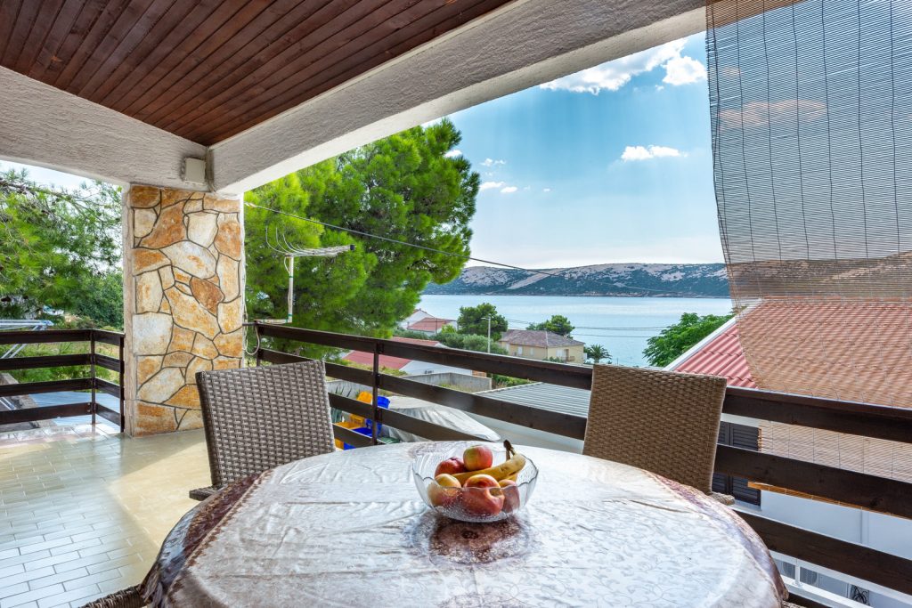 Ferienwohnung mit zwei schlafzimmern - Terrasse