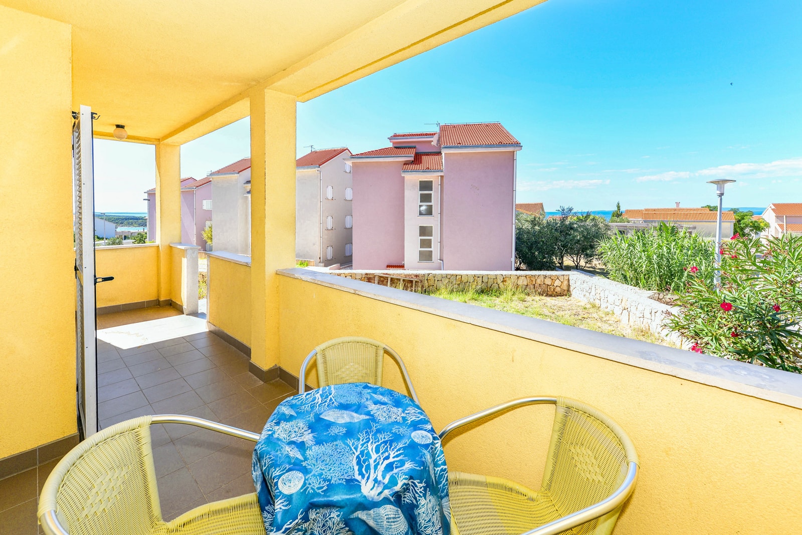 FERIENWOHNUNGEN SILVIA – Ferienwohnung mit einem schlafzimmer