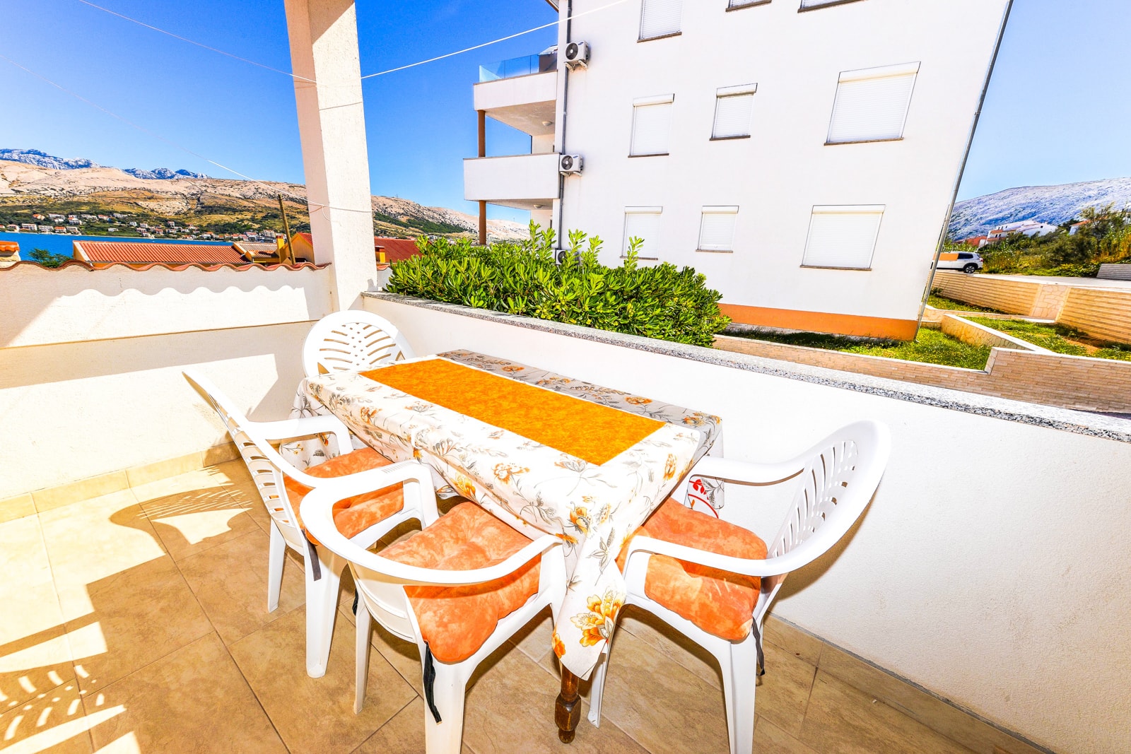 FERIENWOHNUNGEN JADRAN – Ferienwohnung mit drei schlafzimmern