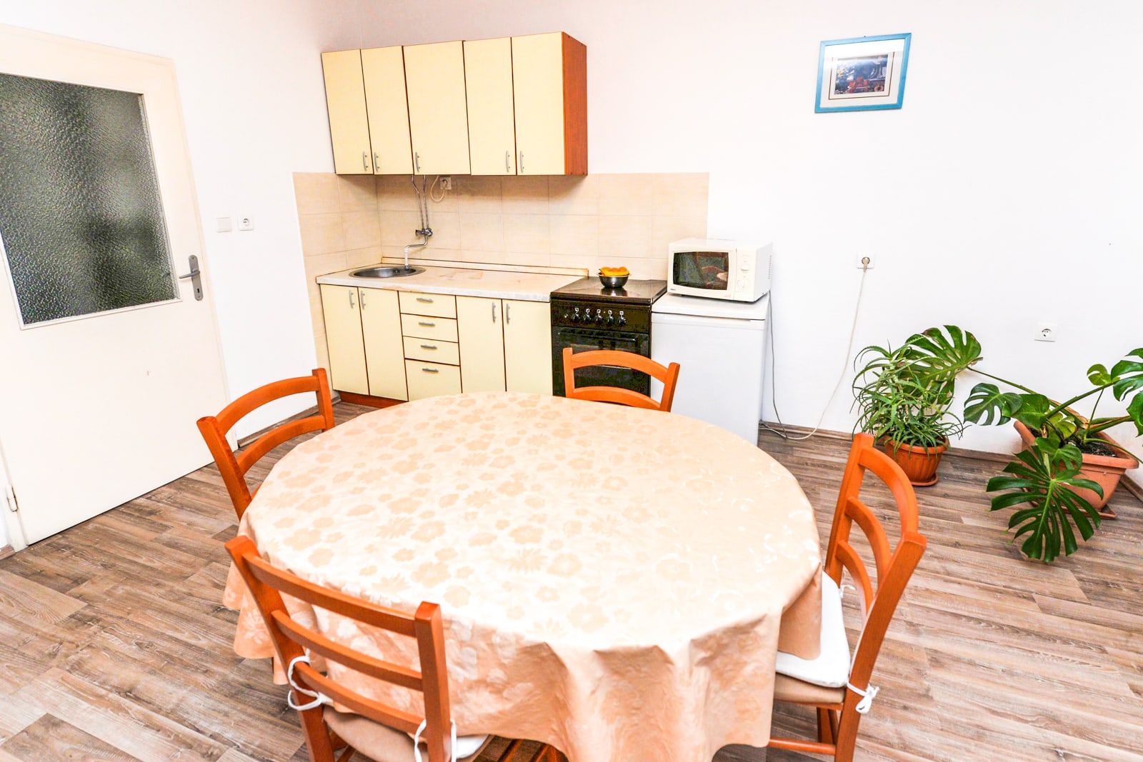 FERIENWOHNUNG NENO – Ferienwohnung mit zwei schlafzimmern