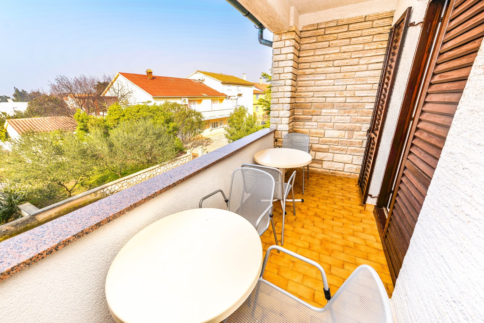 FERIENWOHNUNGEN LEUT – Ferienwohnung mit zwei schlafzimmern – 01