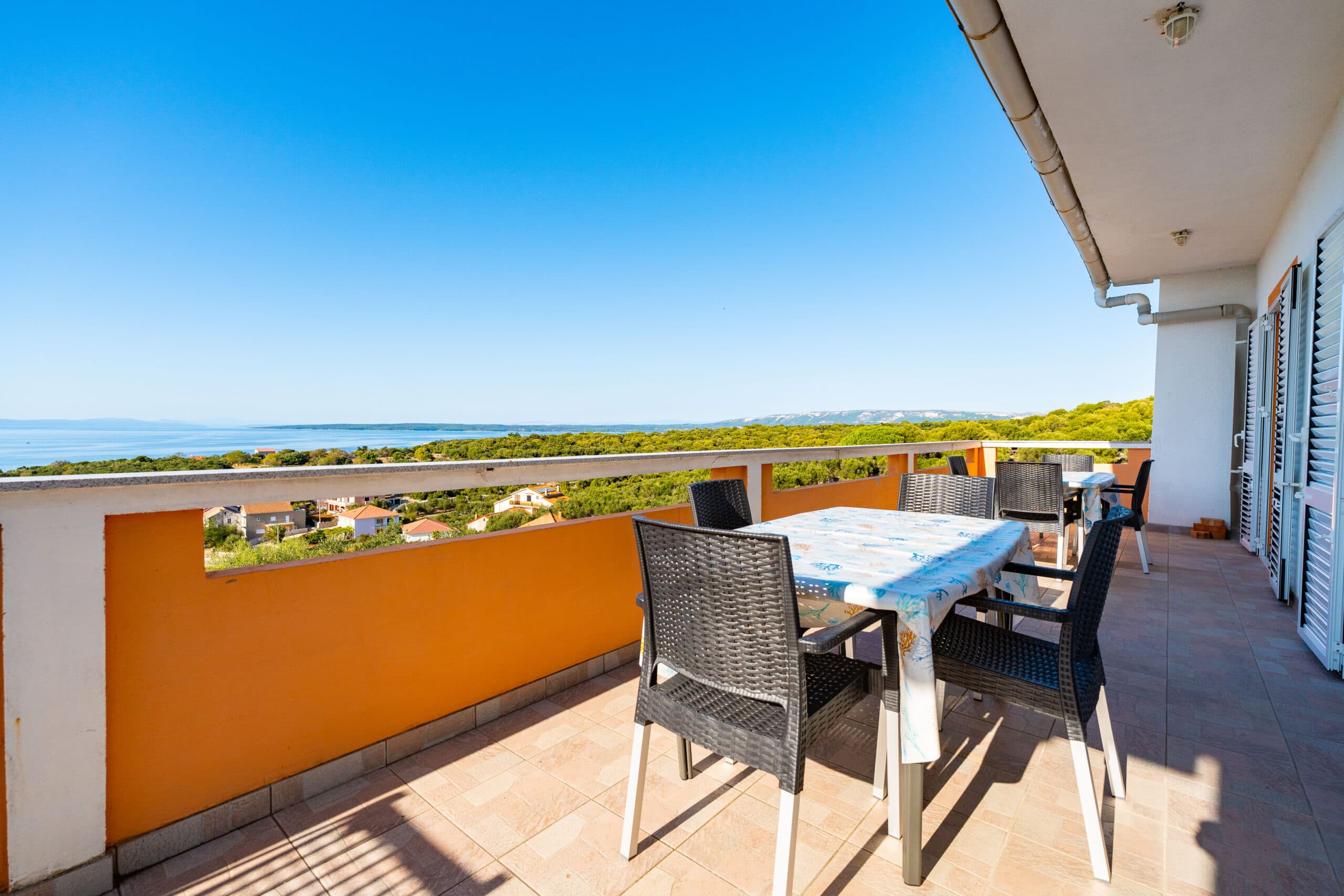 FERIENWOHNUNGEN ZORA – Ferienwohnung mit vier schlafzimmern – 02