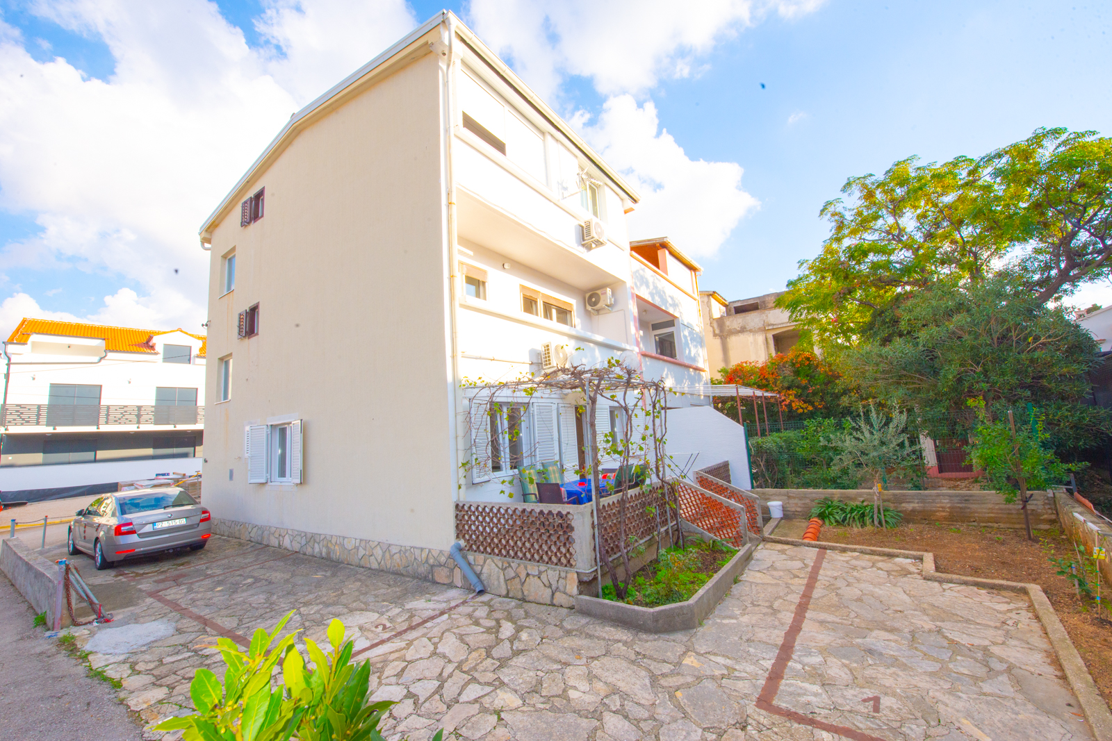 APARTMANI VIOLETA prizemlje