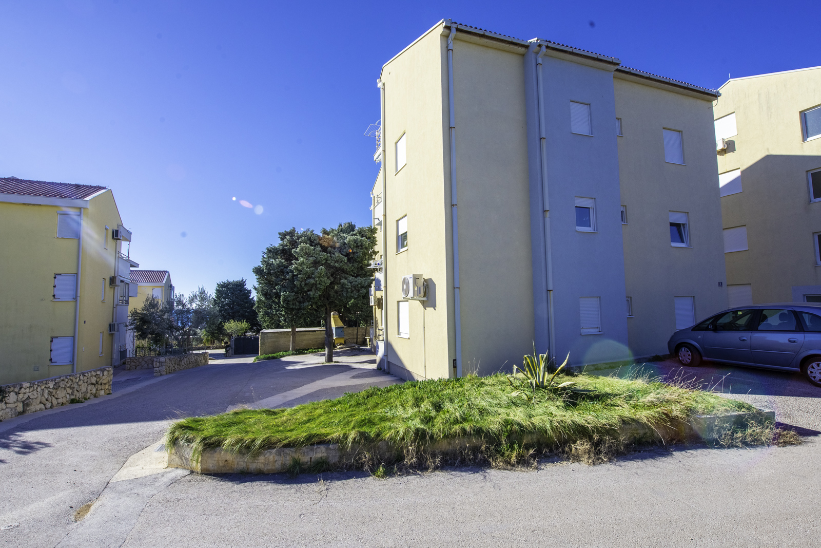 APARTMAN FERAL